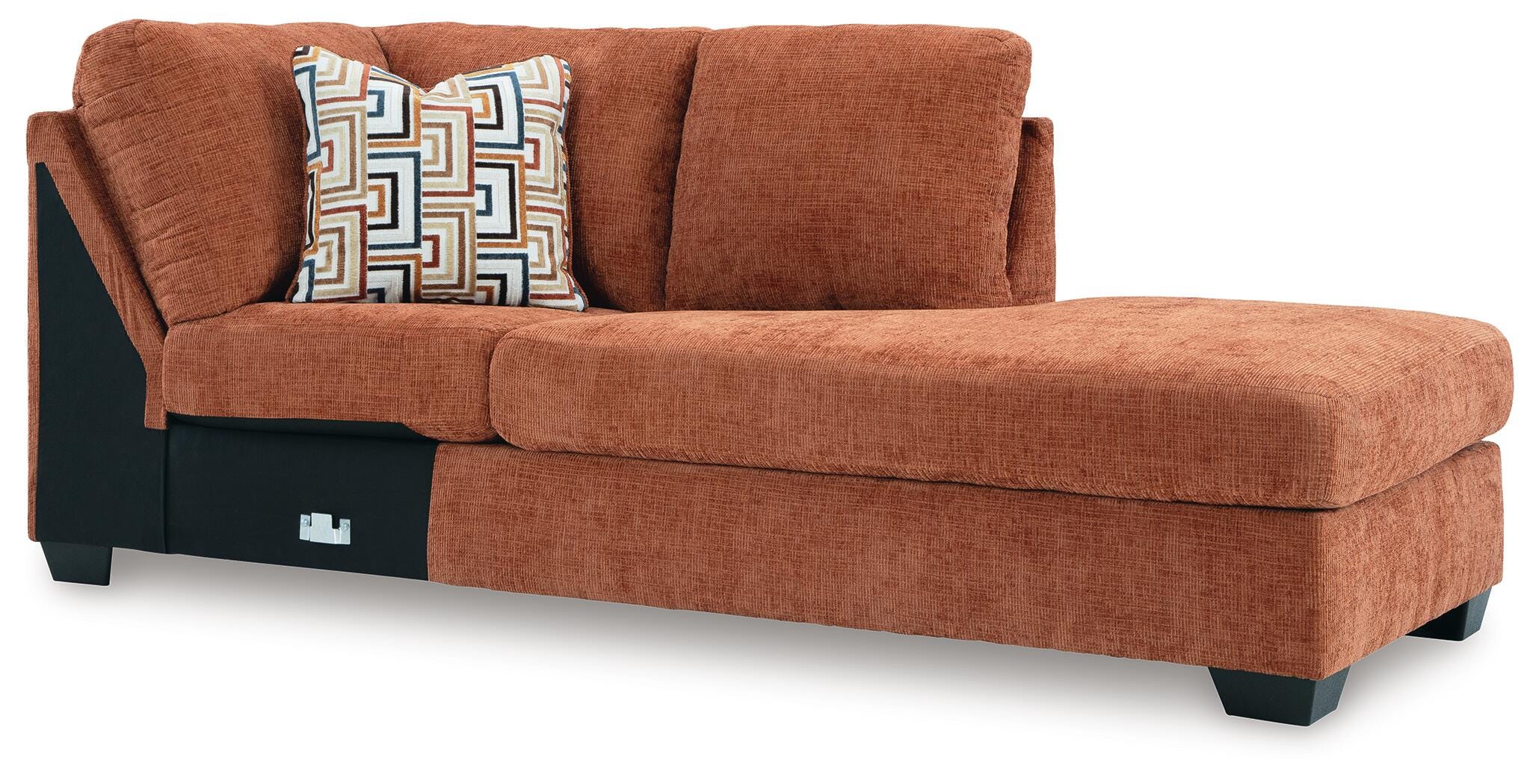 Aviemore Sectional with Chaise - Image 36