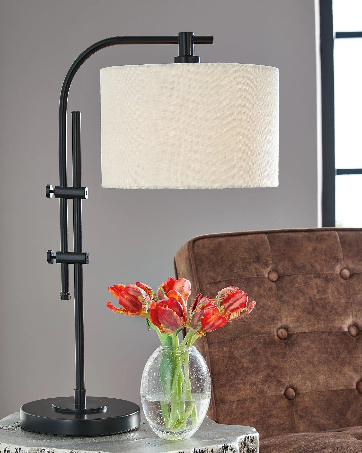 Baronvale Accent Lamp - Image 2