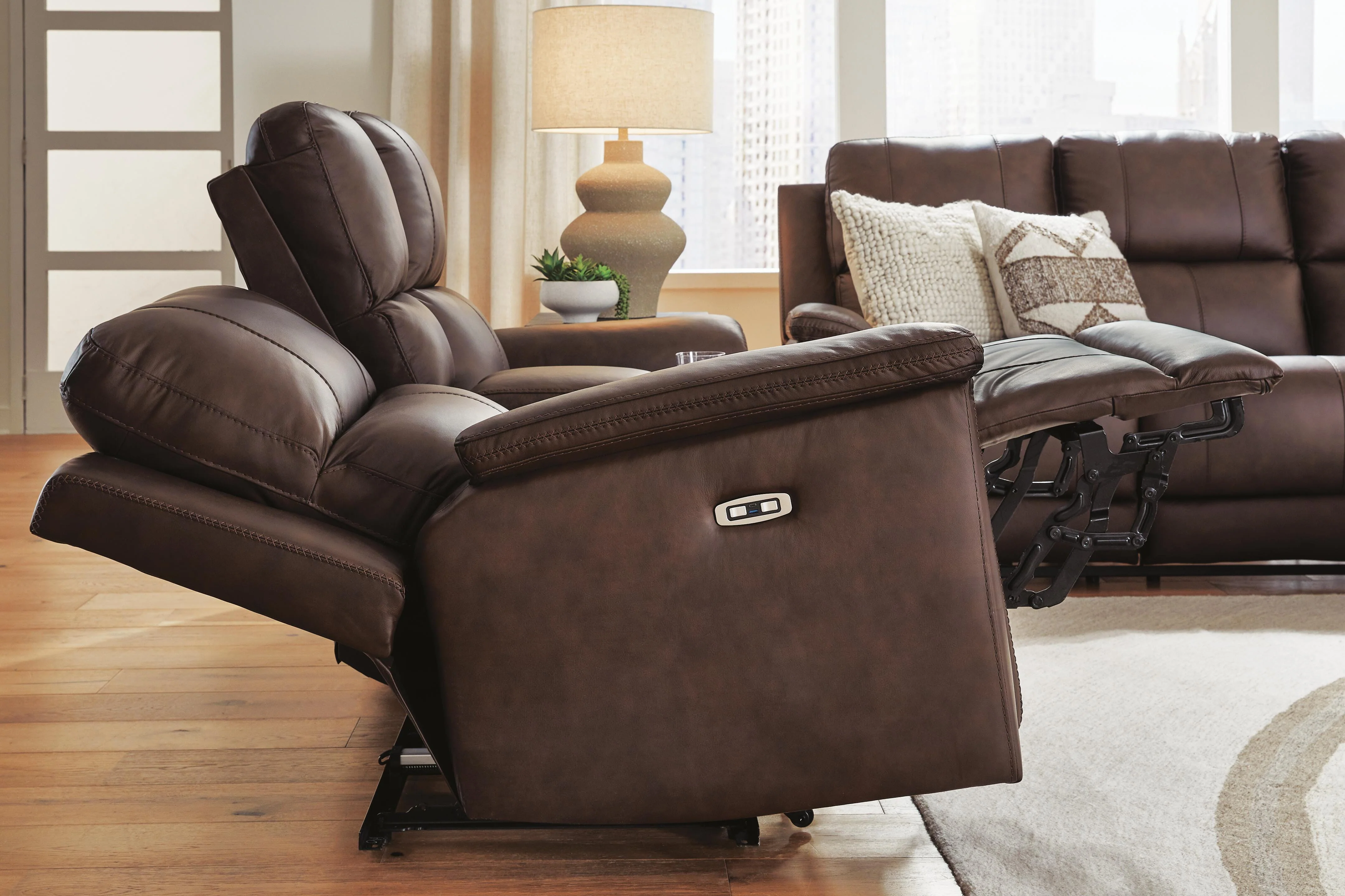 Bleckley Power Reclining Loveseat with Console - Image 7
