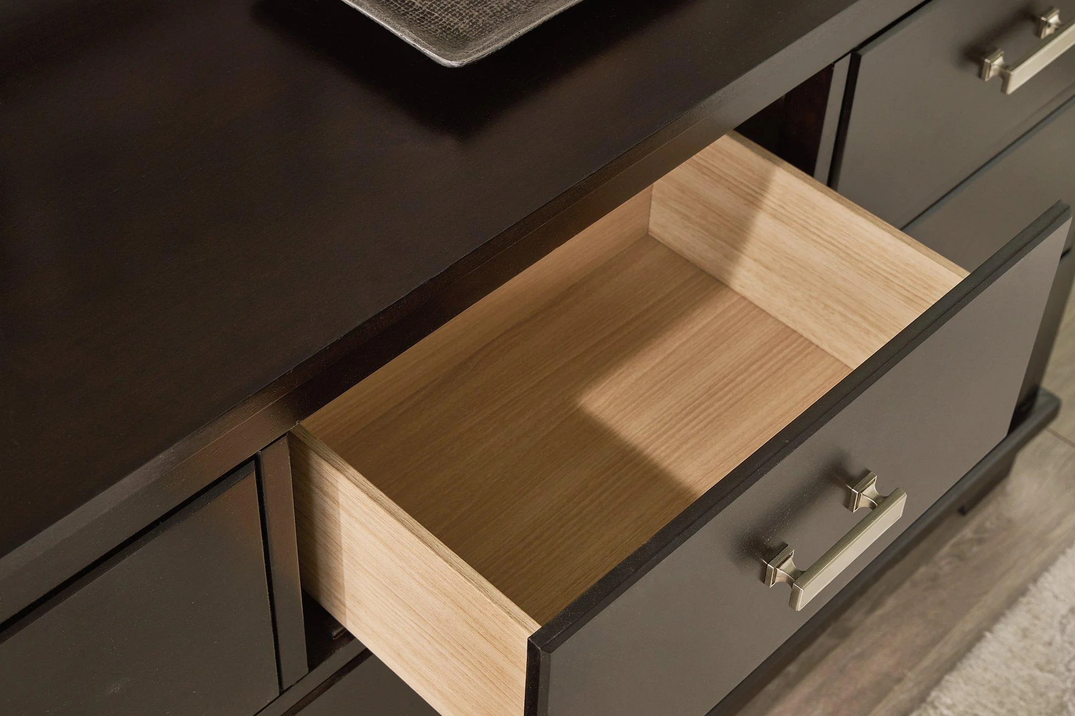 Covetown Dresser and Mirror - Image 13