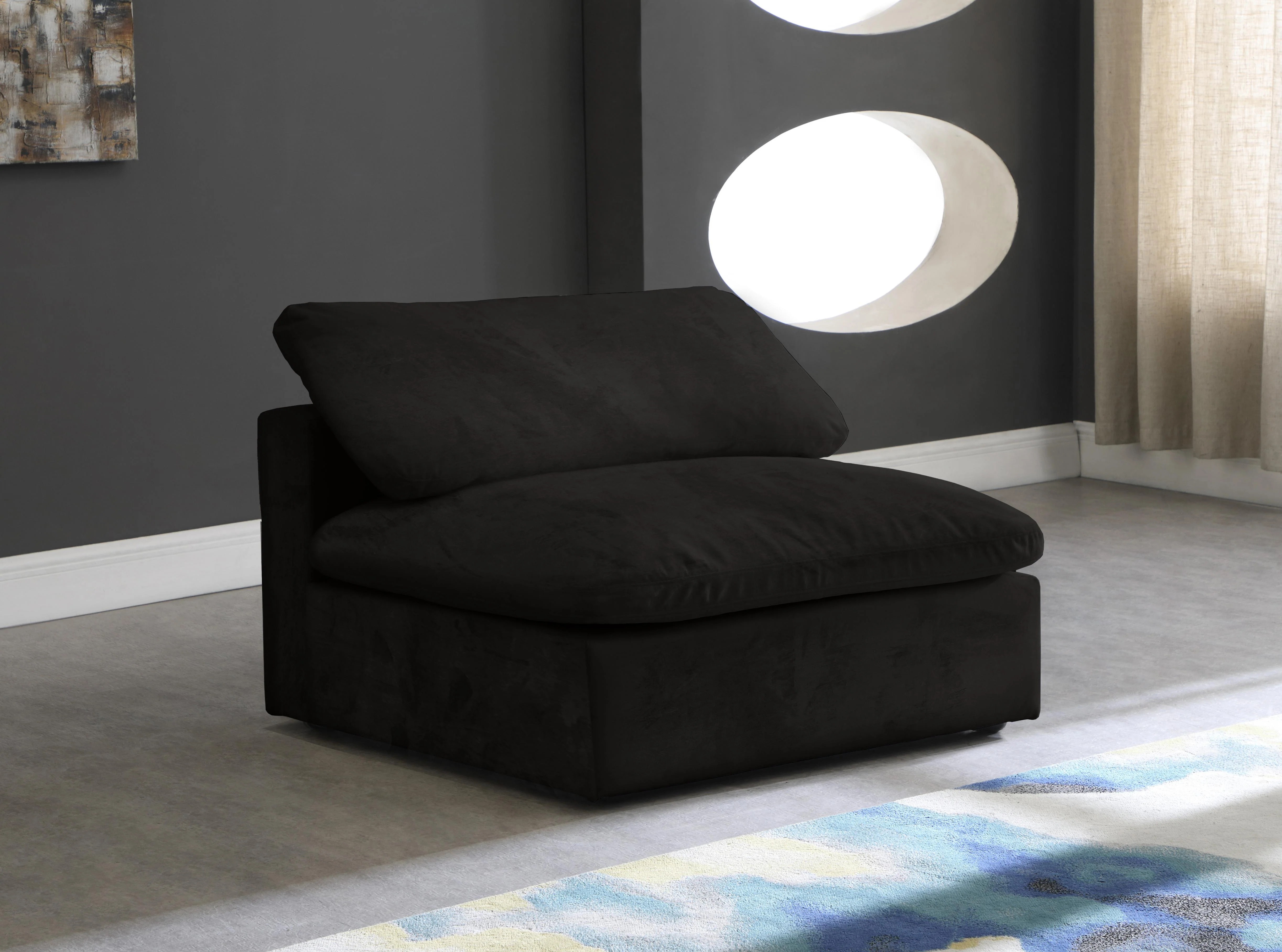 Cozy Black Velvet Chair - Image 2