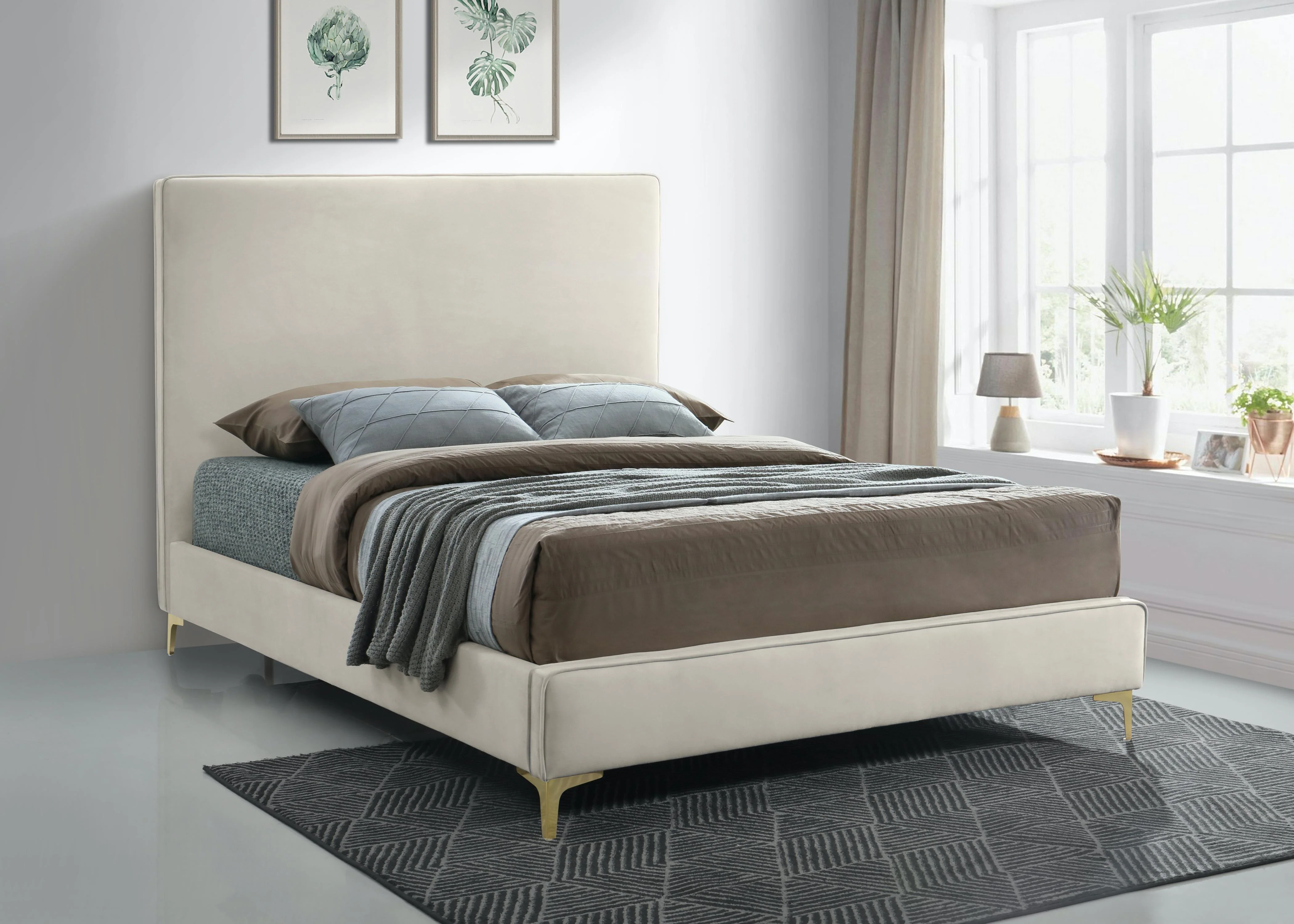 Geri Cream Velvet Full Bed - Image 3