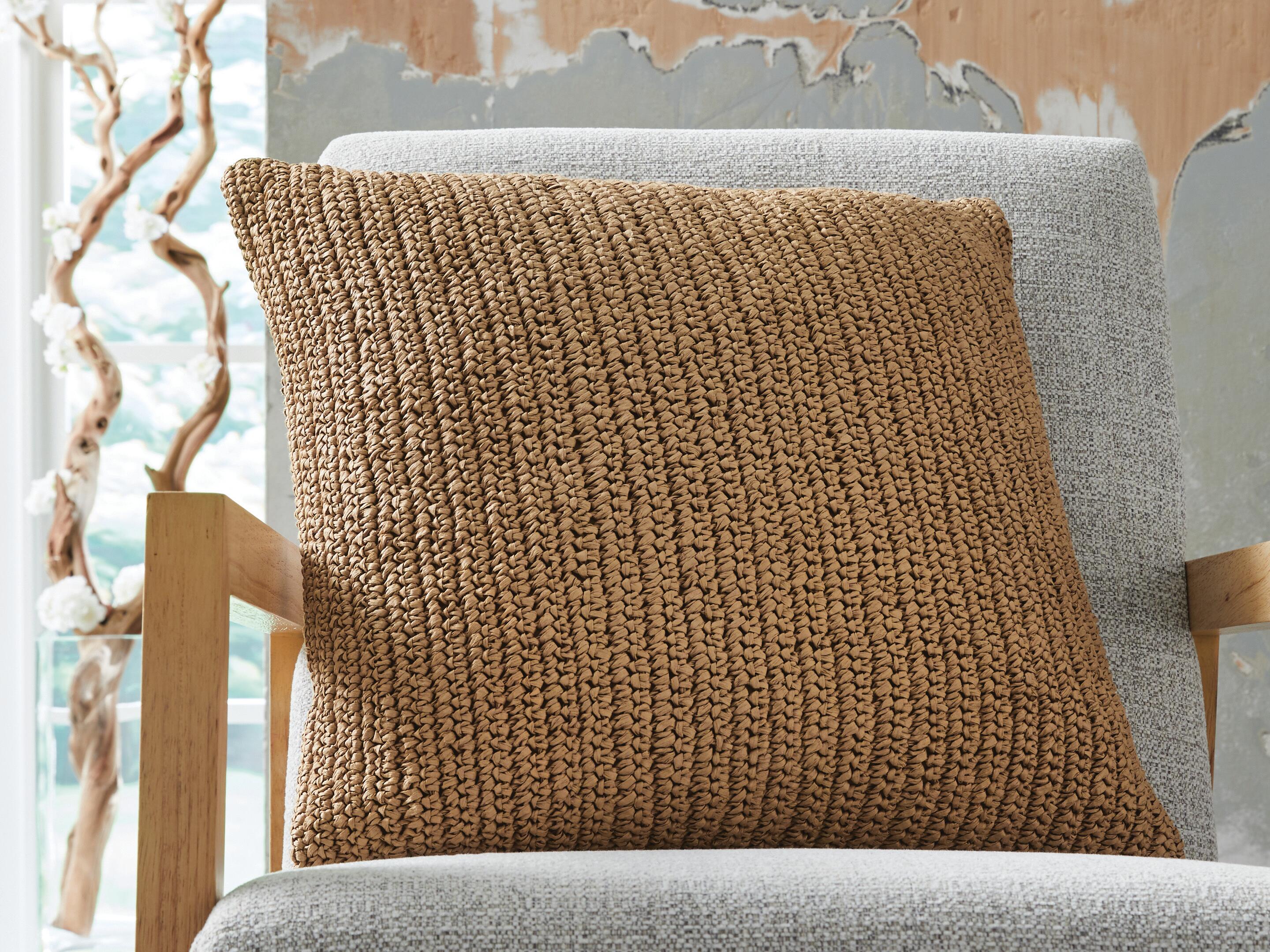 Habenvale Pillow (Set of 4) - Image 2