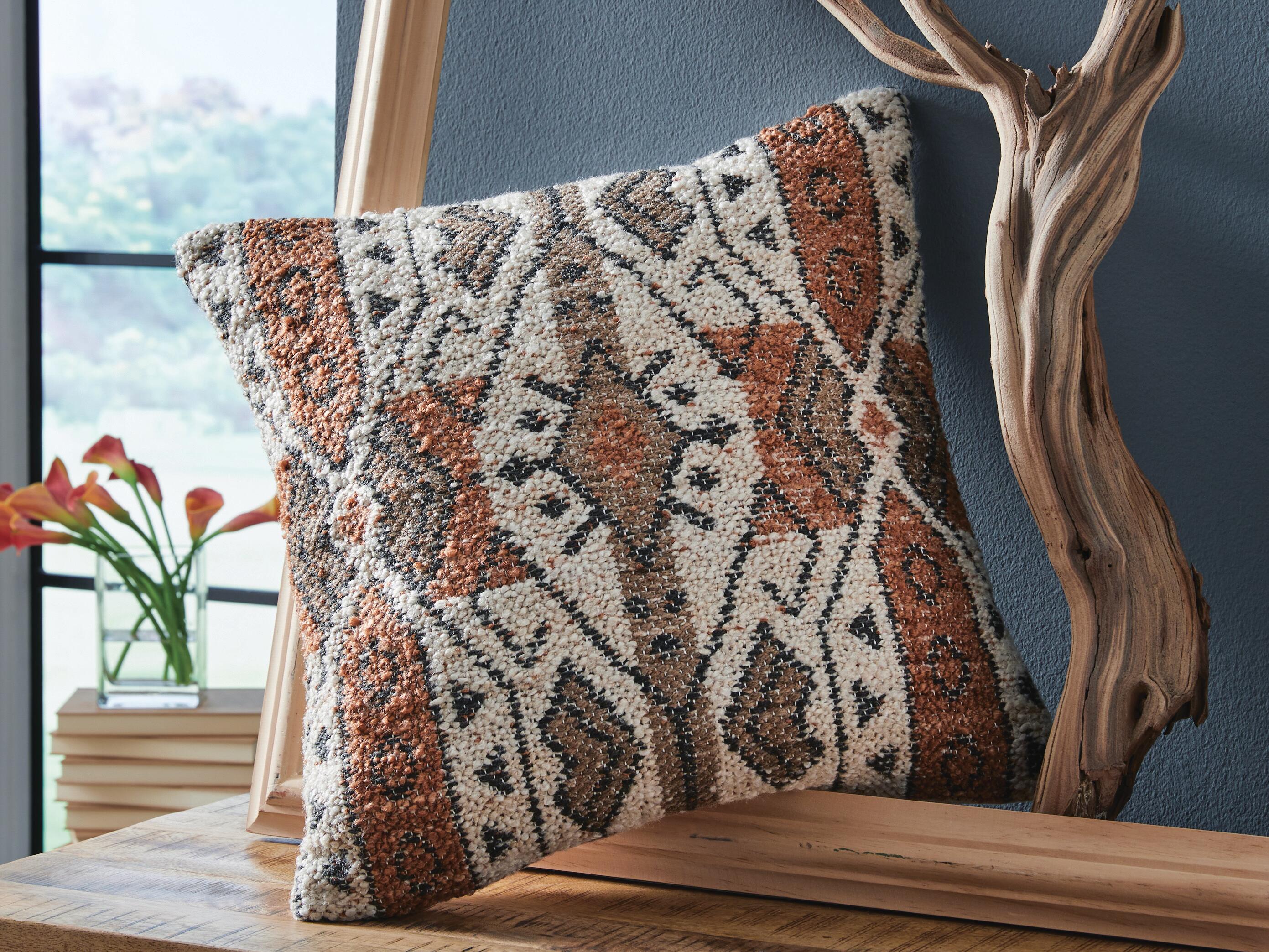 Kierenworth Pillow (Set of 4) - Image 2