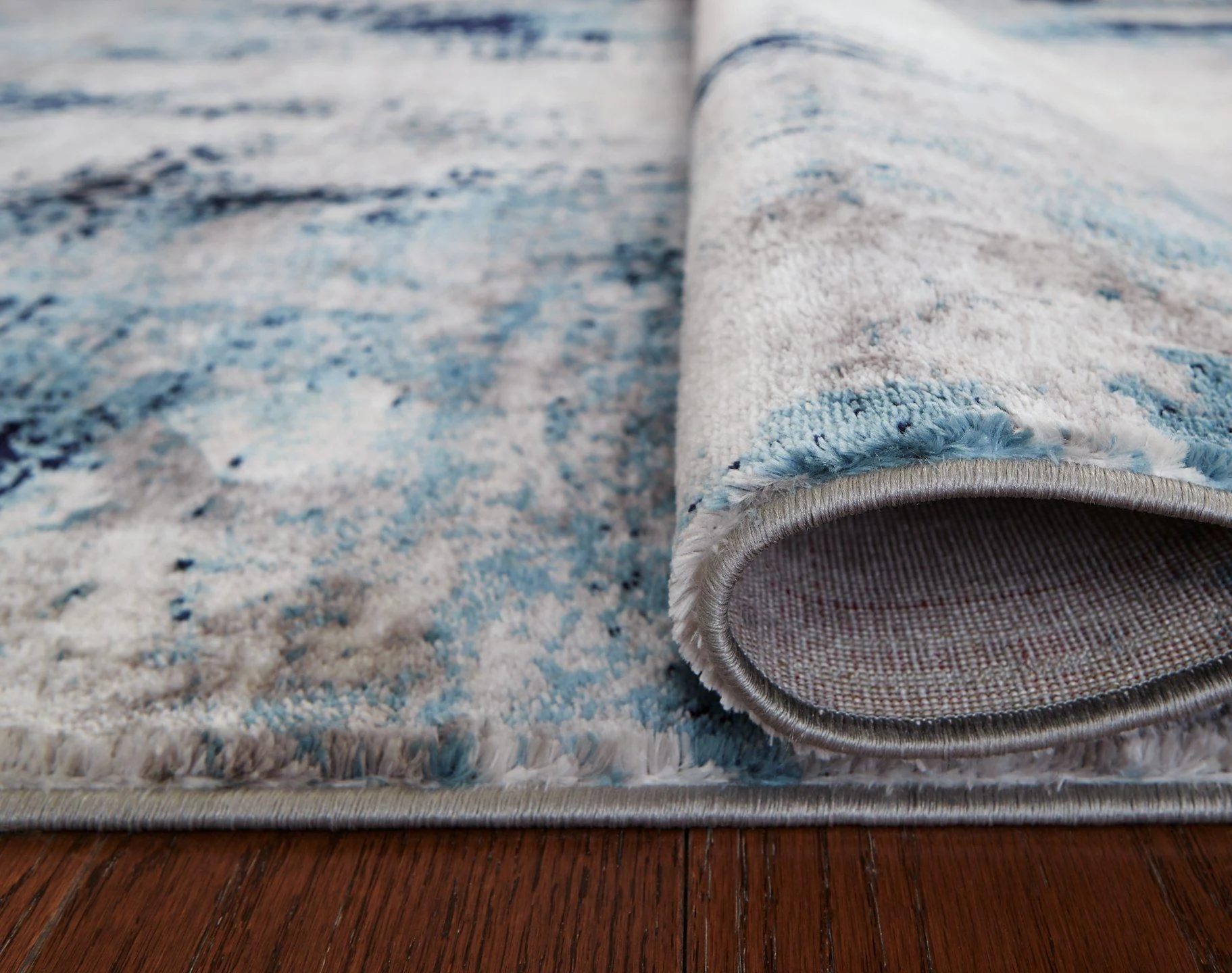 Leonelle 5'3" x 7'3" Rug - Image 6