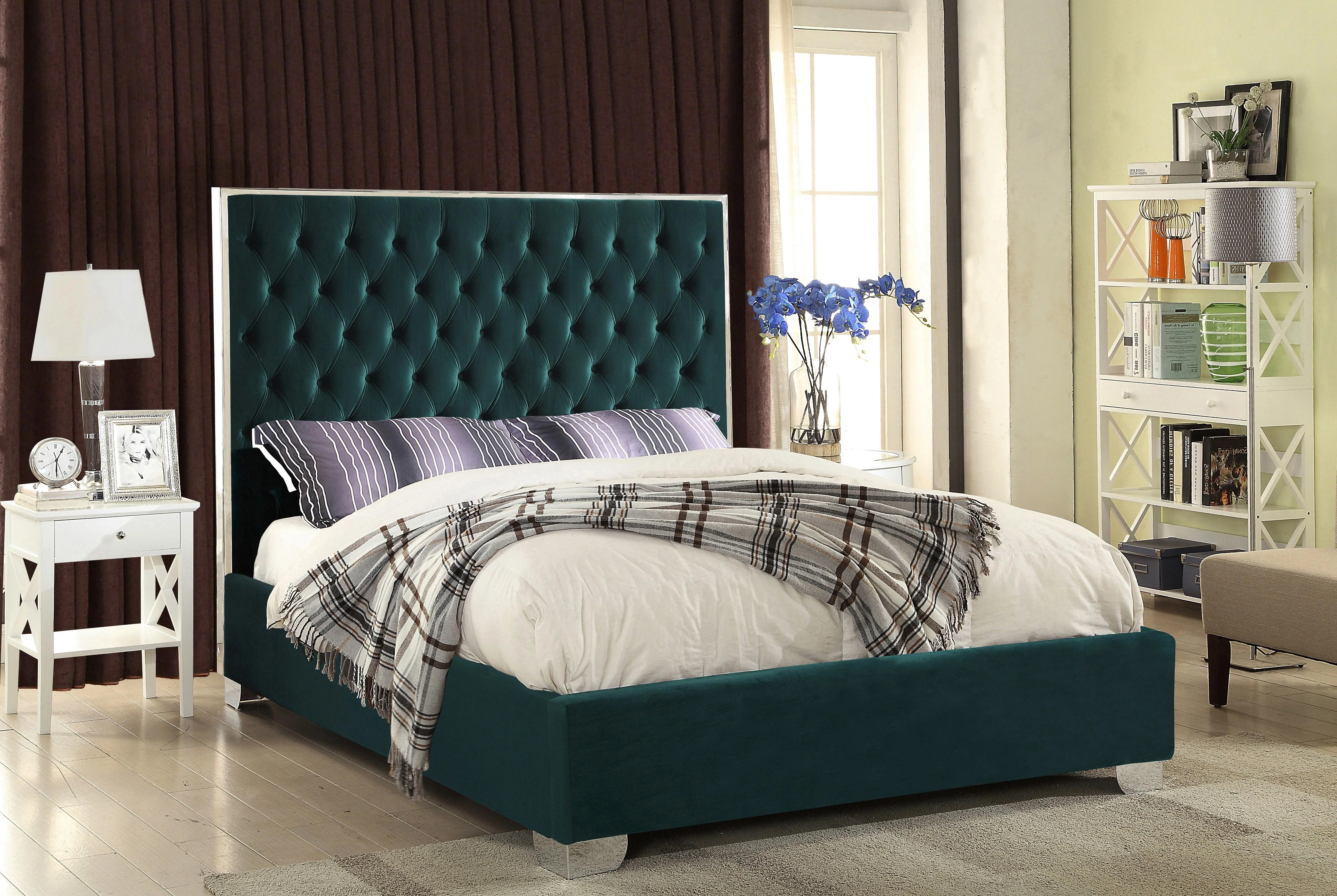Lexi Green Velvet King Bed - Image 2