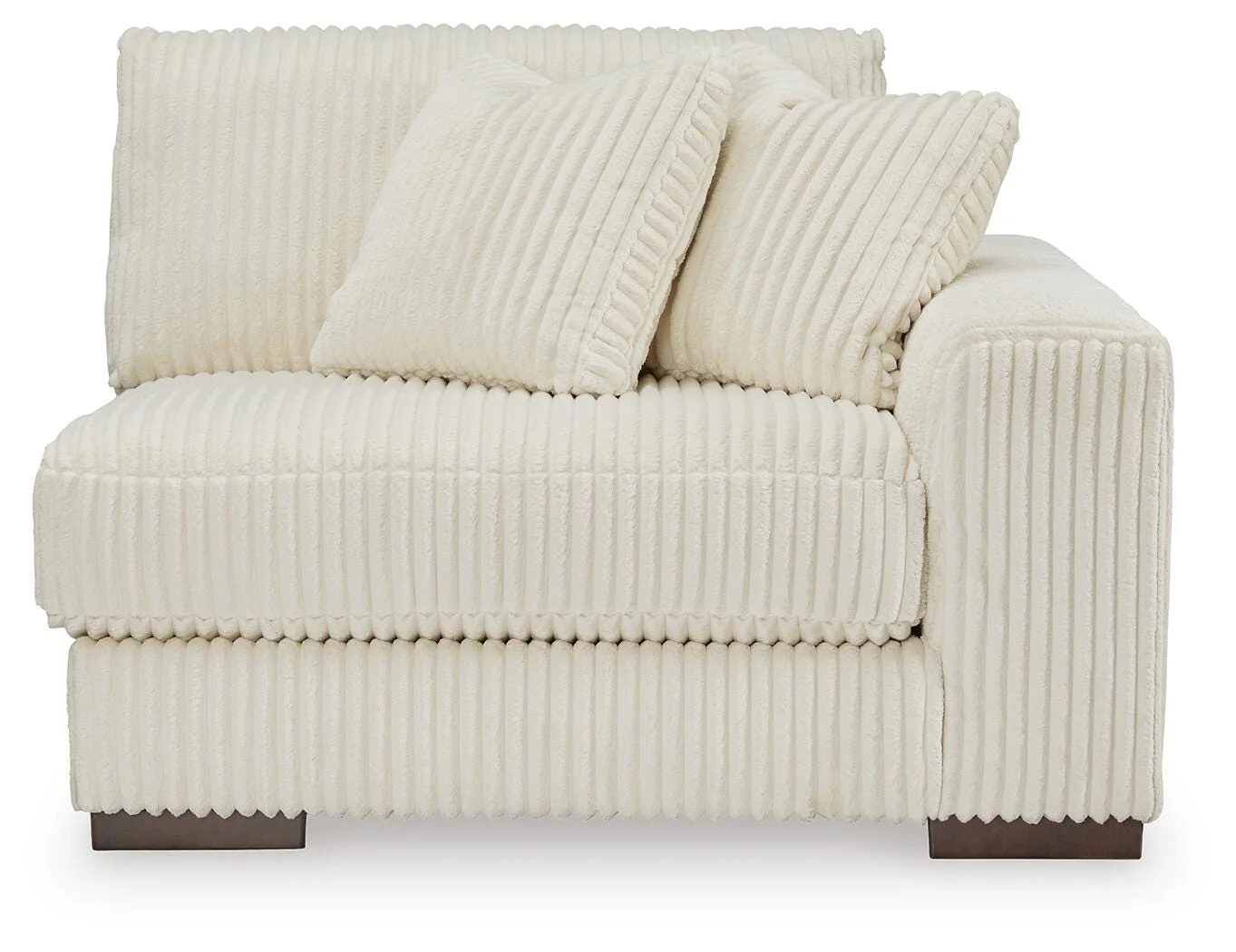 Lindyn Sectional with Chaise - Image 45