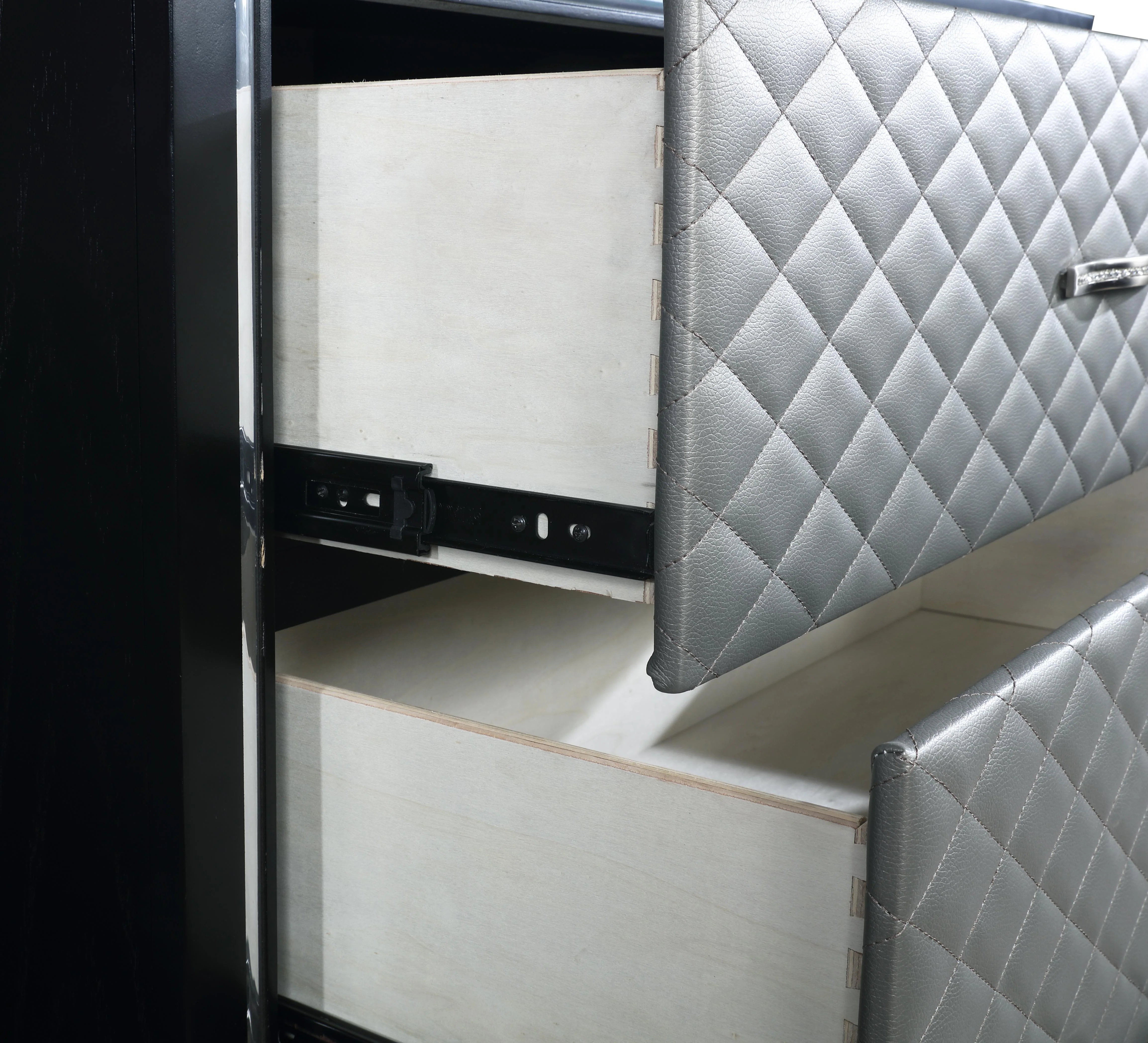 LUXOR DRESSER-BLACK/SILVER - Image 5