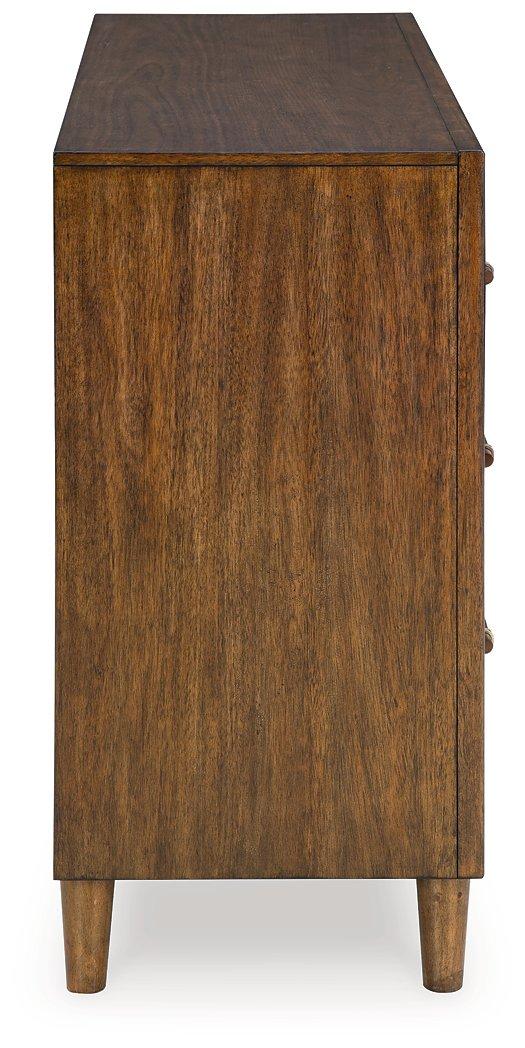 Lyncott Dresser and Mirror - Image 8