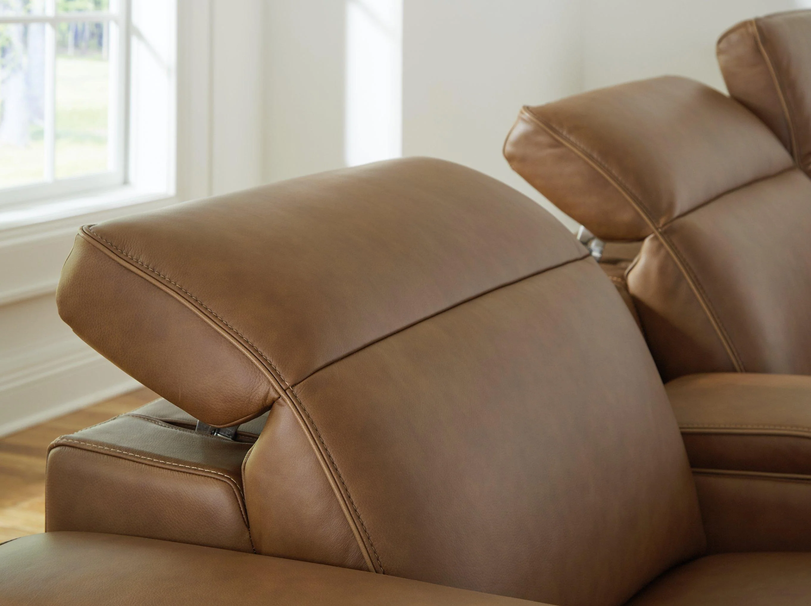 Magic Man Power Reclining Sectional Loveseat with Console - Image 16