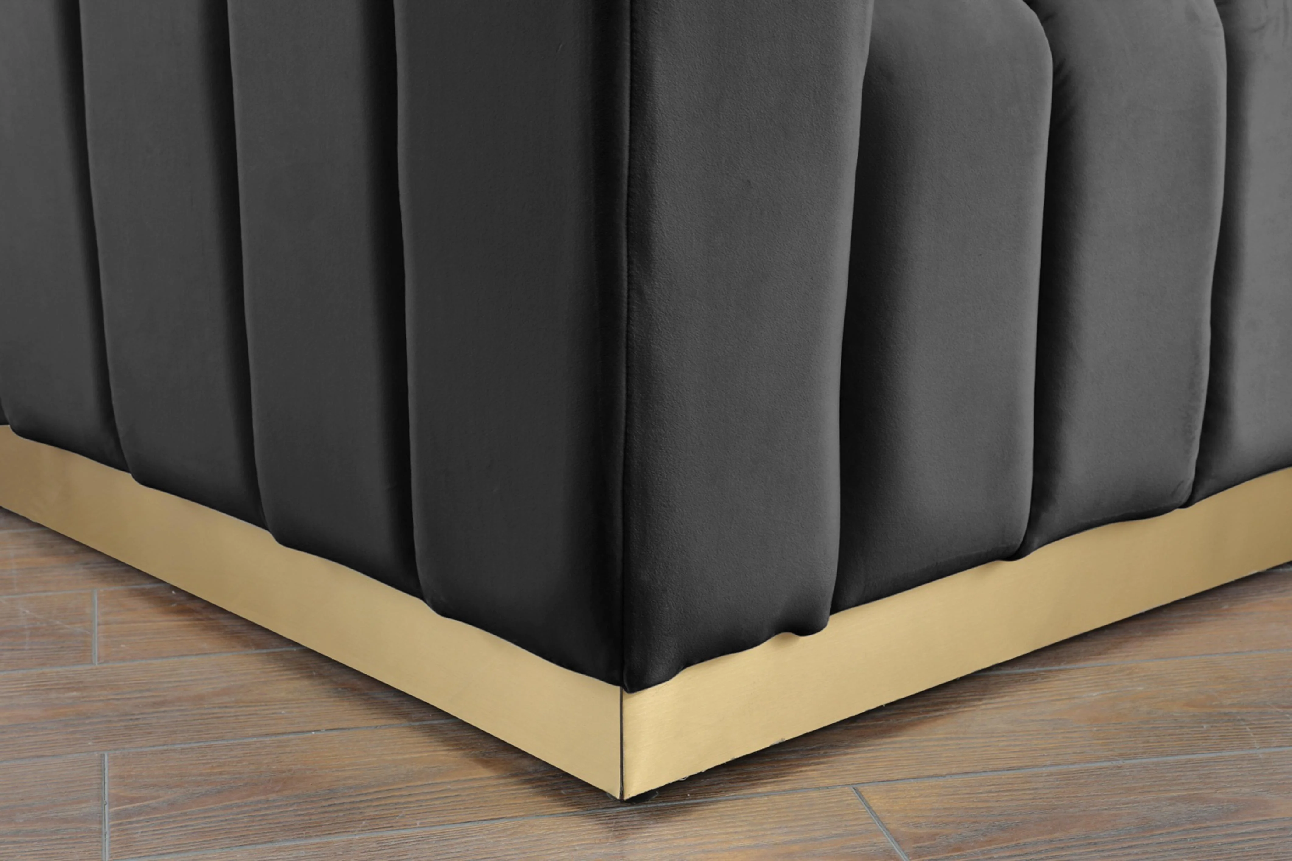 Marlon Grey Velvet Sofa - Image 6