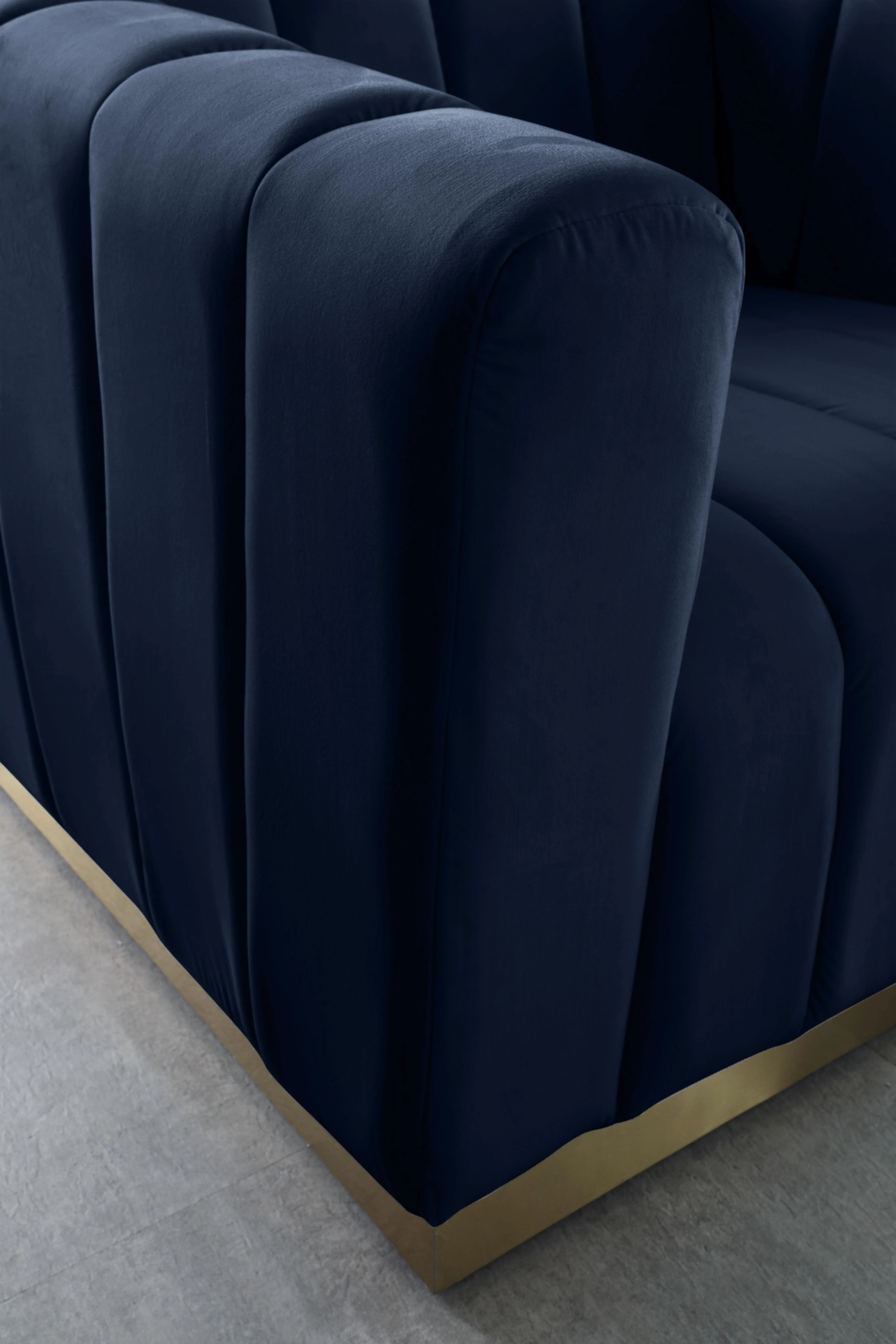 Marlon Navy Velvet Chair - Image 5