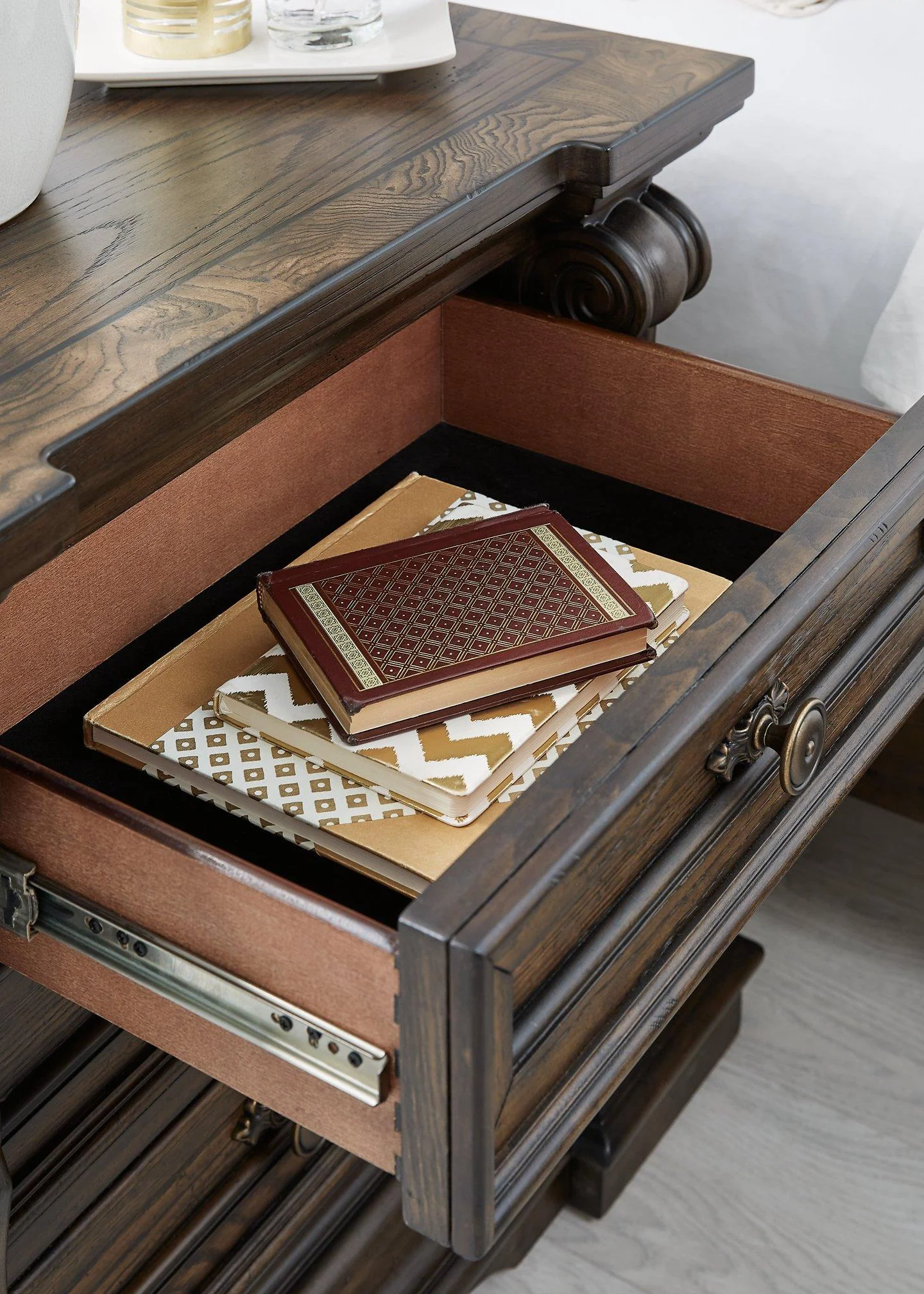Maylee Nightstand - Image 11