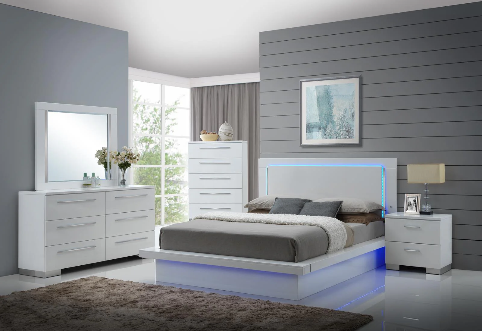 New Classic Sapphire Queen Platform Bed in White - Image 3