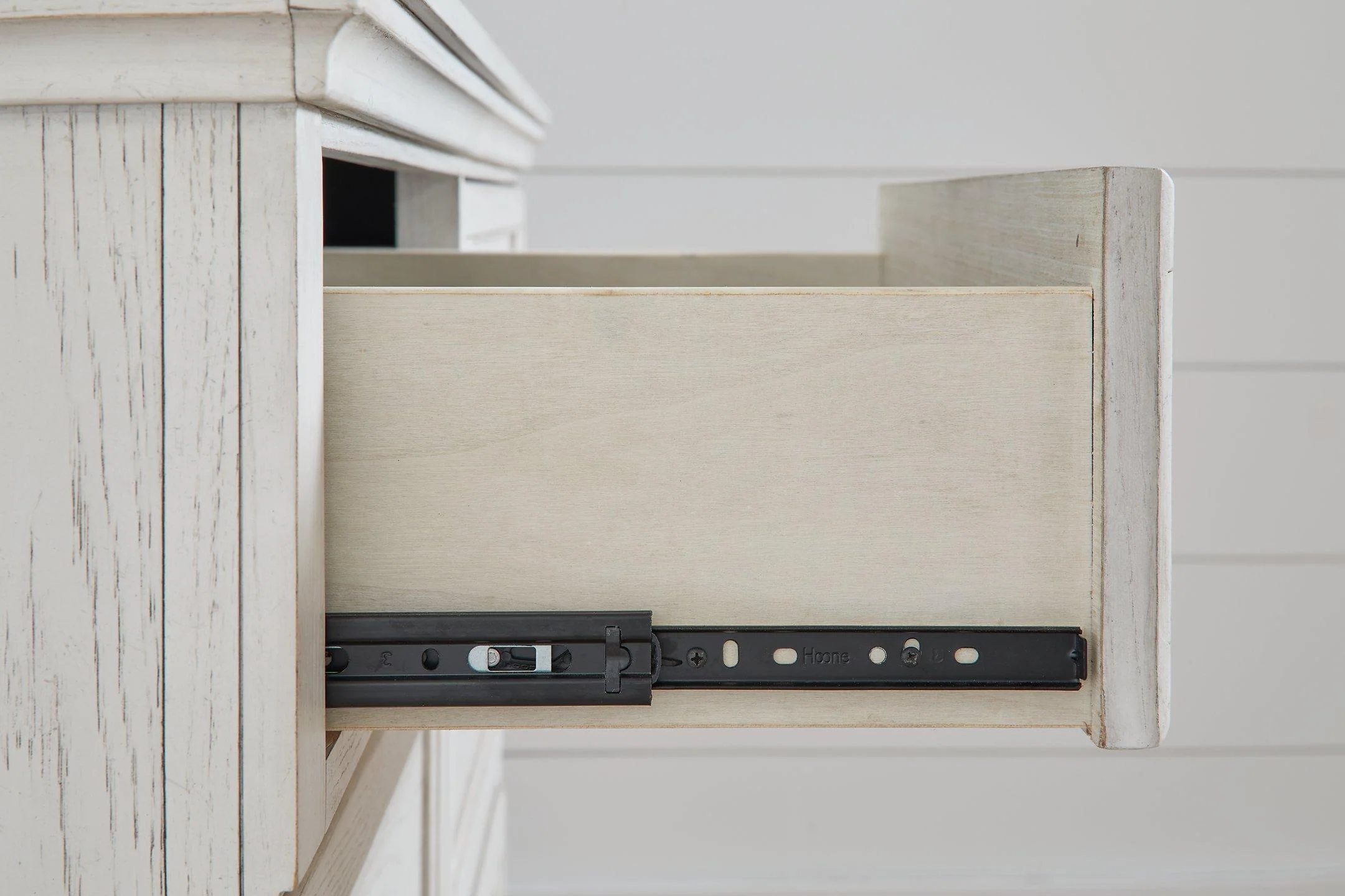 Robbinsdale Dresser and Mirror - Image 24