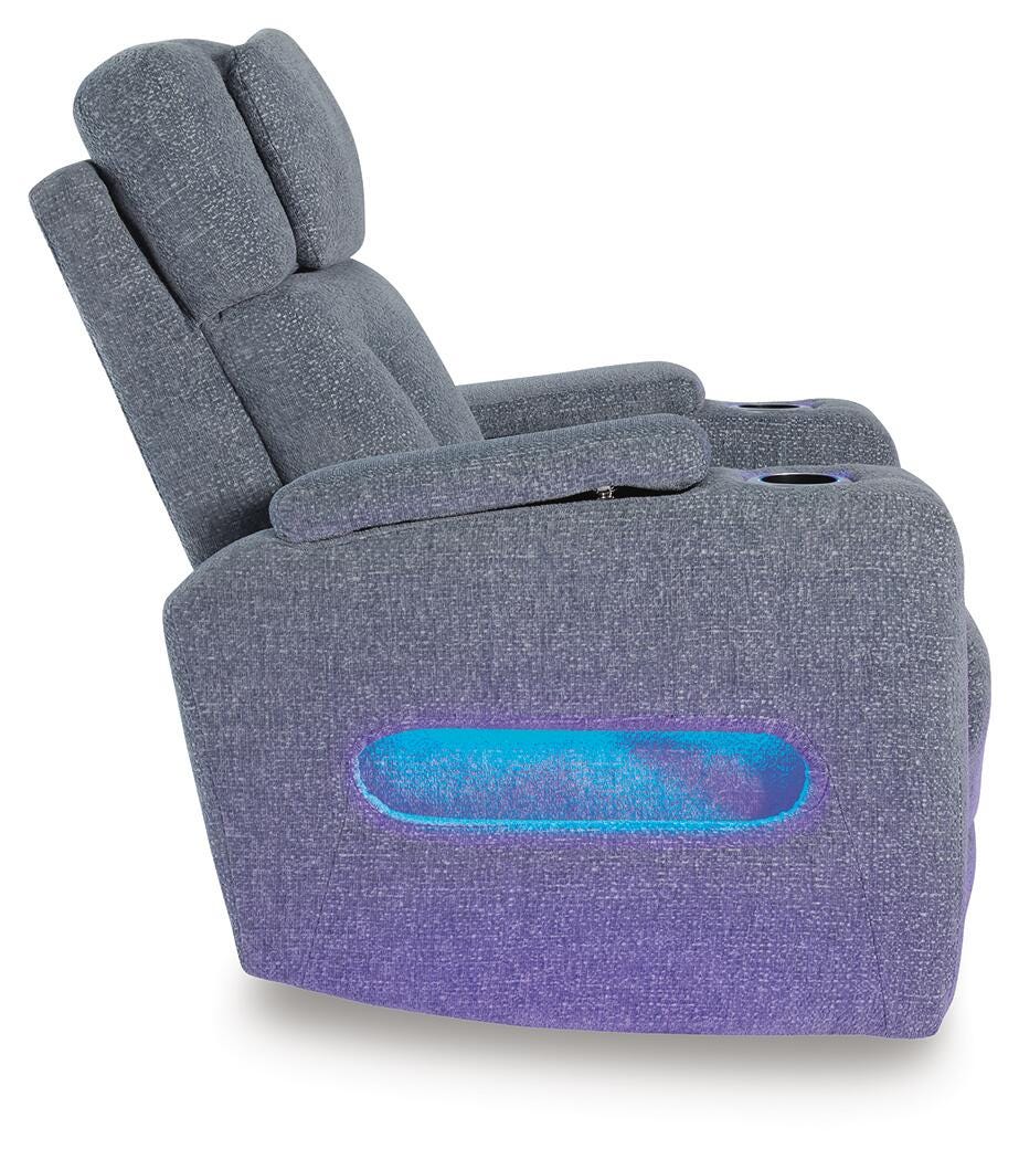 Studio Cave Power Recliner - Image 5