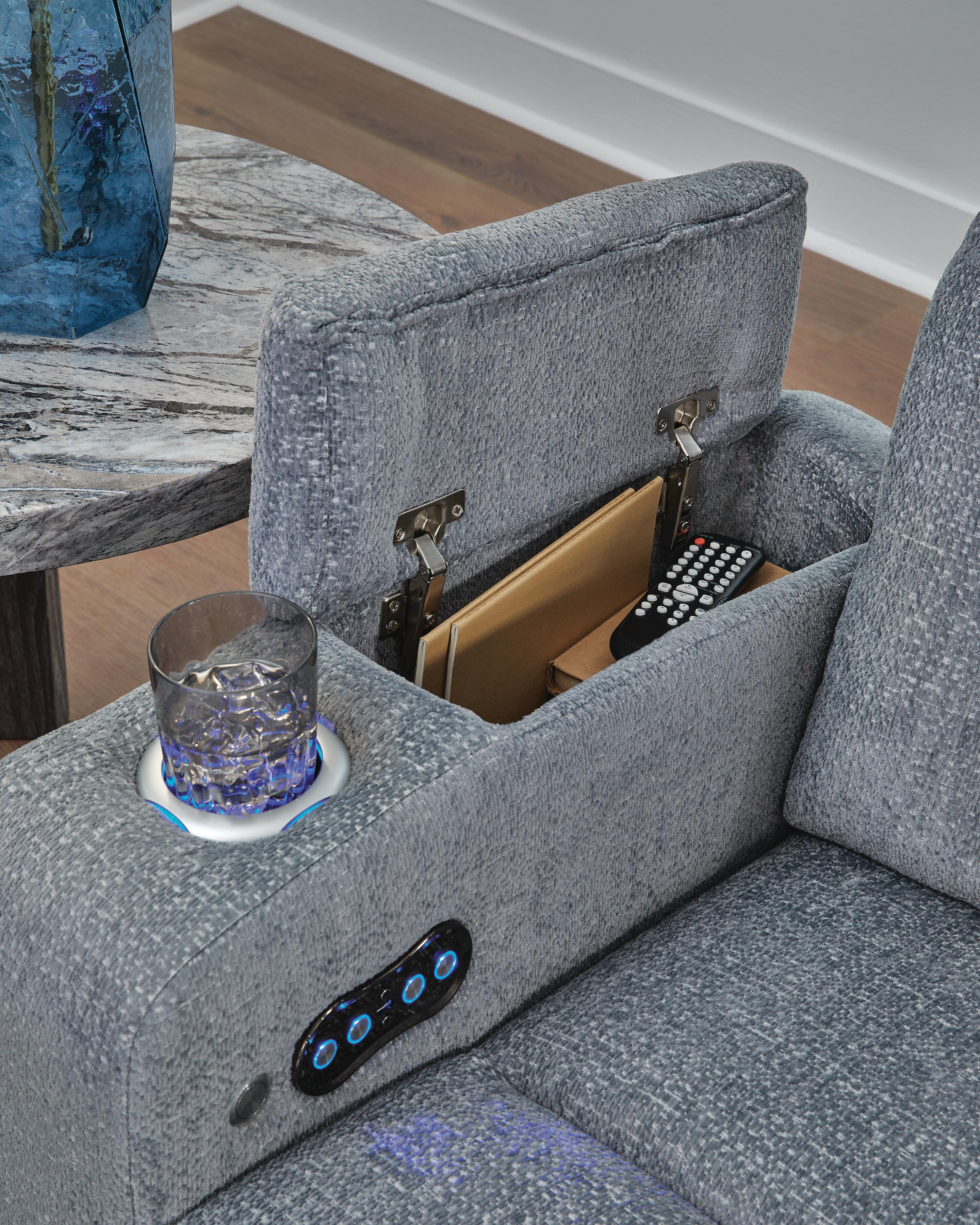 Studio Cave Power Recliner - Image 9
