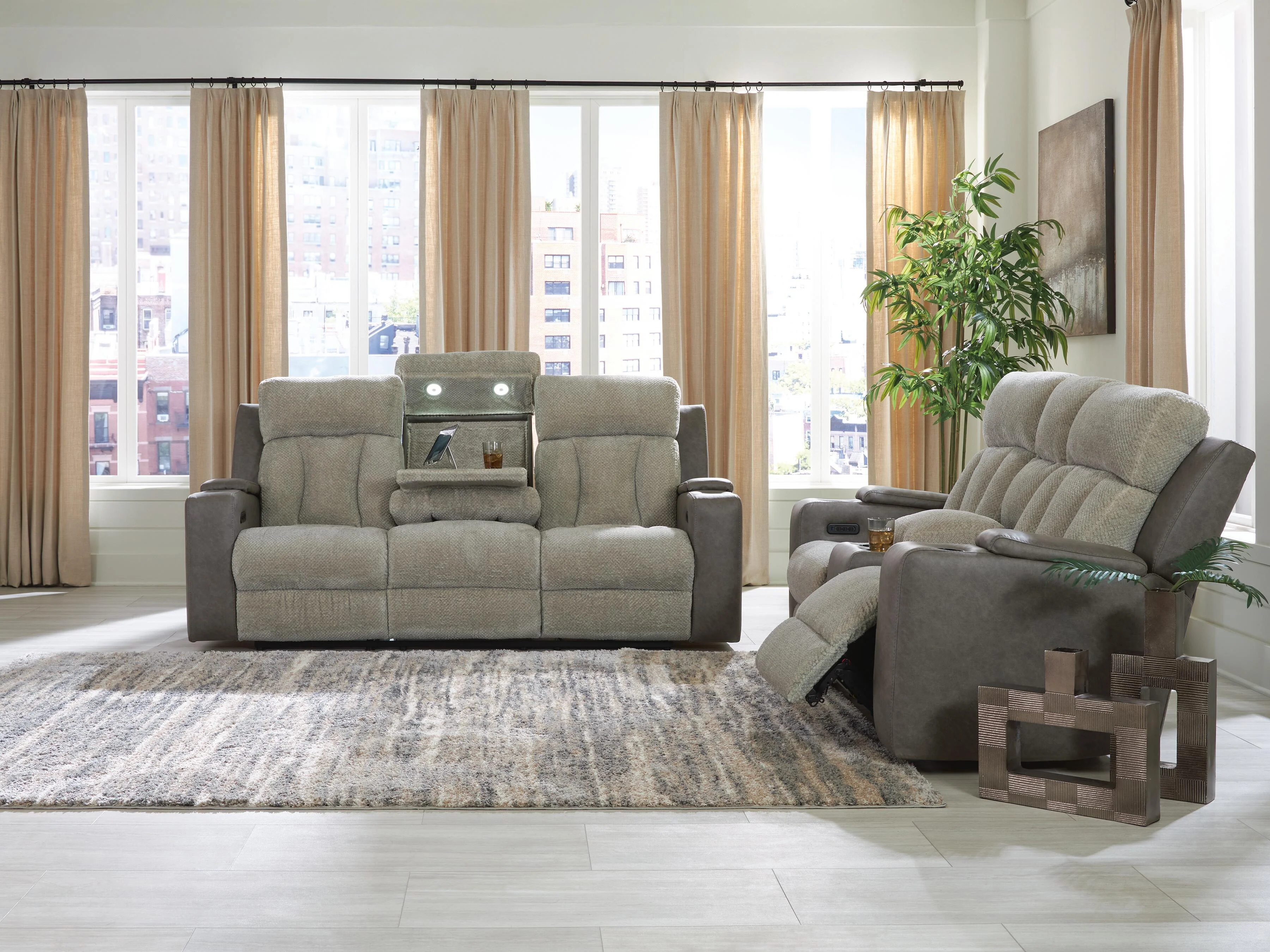 WhipLash Living Room Set - Image 3